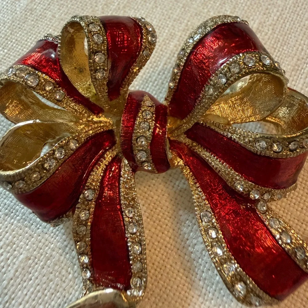 Vintage Brooch Red and Gold Rhinestone Bow - Picture 2 of 6